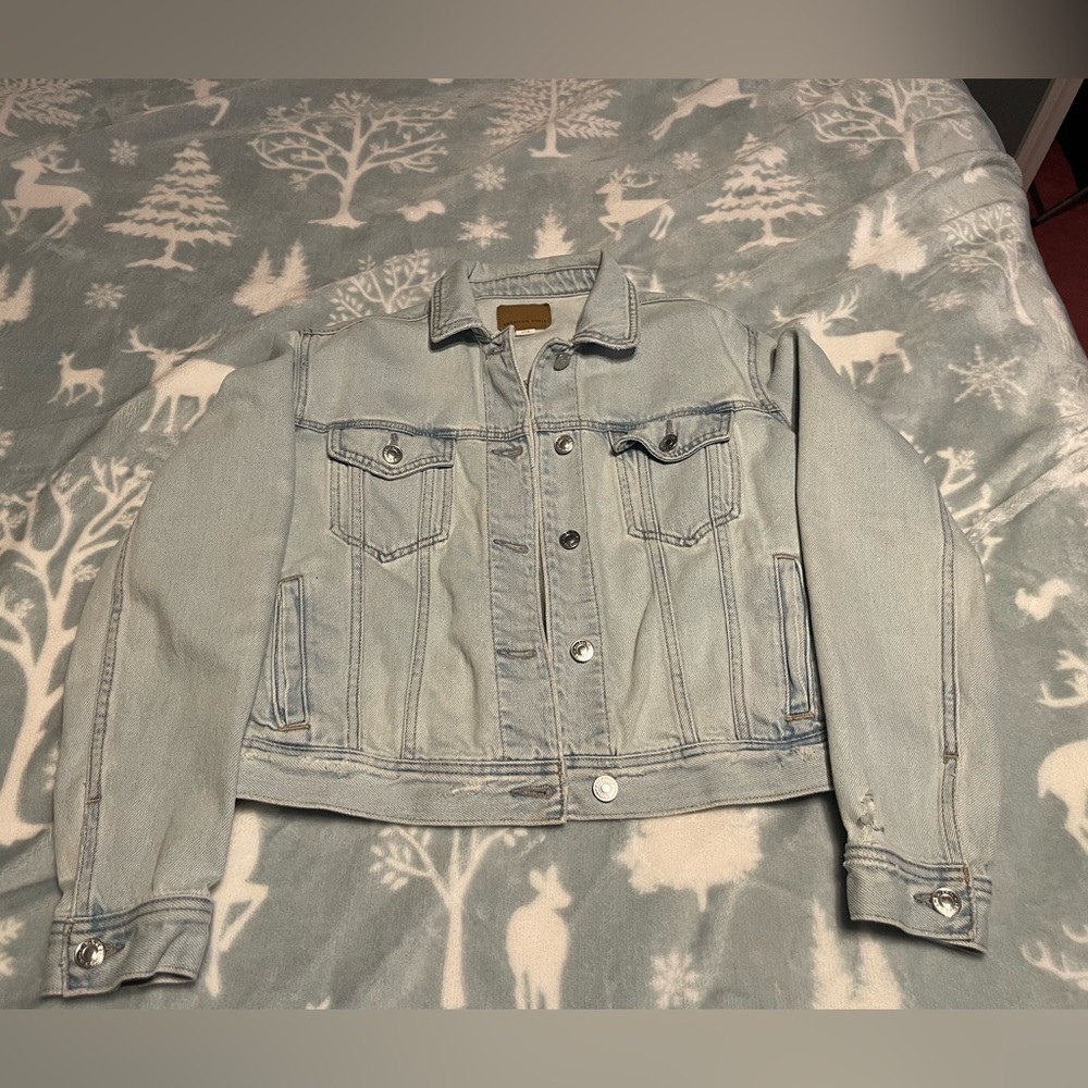 AE cropped jean jacket